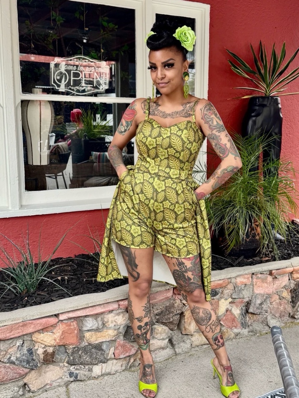 Boulevard Nights Playsuit w/ skirt 2x EUC